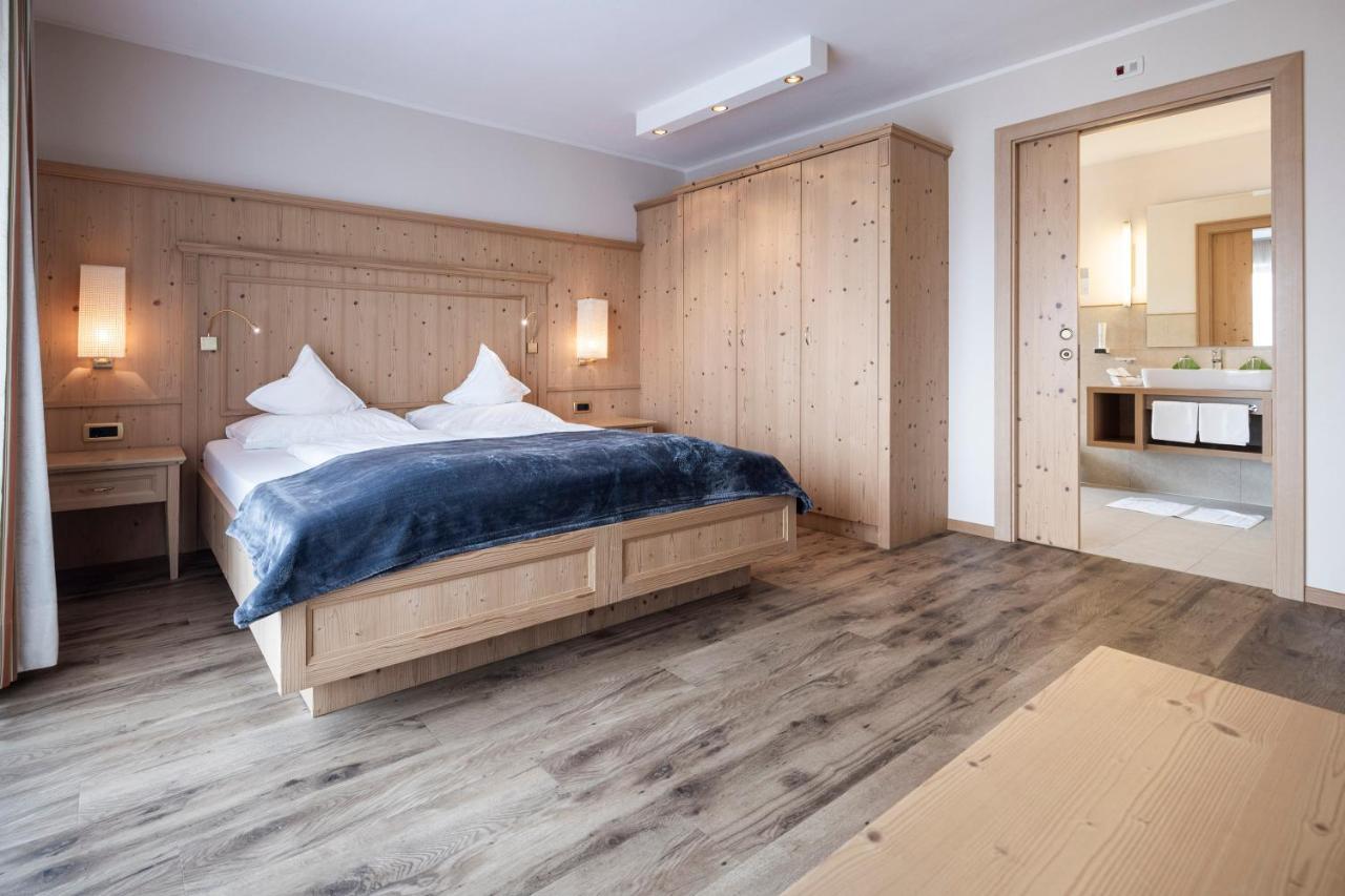Hotel Baumwirt Kastelruth Buitenkant foto